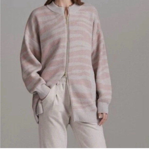 Varley Anthropologie Mayberry Blush, Zip Cardigan, Zebra pattern, small - Picture 2 of 5